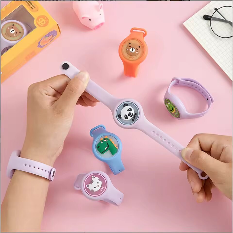 Mosquito Repellent Bracelet Cartoon Luminous - Children's Watch Portable Flash Mosquito Repellent Button Anti Mosquito Watch